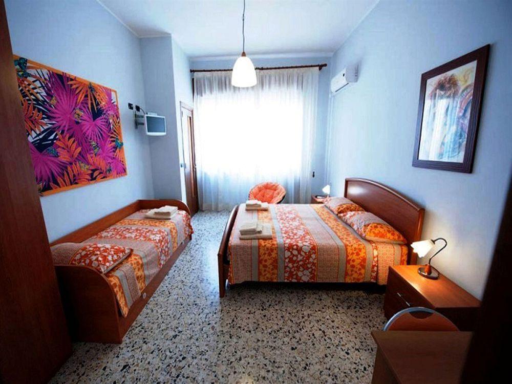 B&B Piazza 300Mila Lecce Kültér fotó