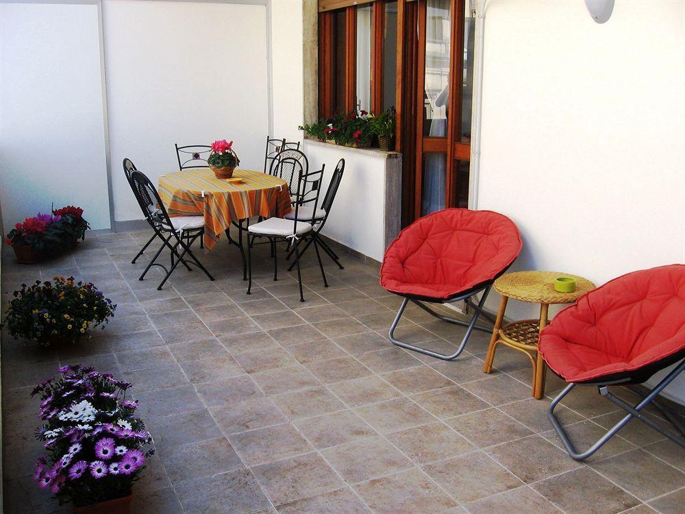 B&B Piazza 300Mila Lecce Kültér fotó