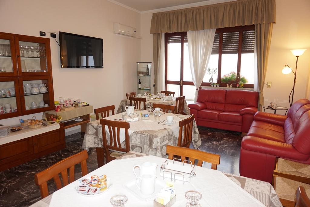 B&B Piazza 300Mila Lecce Kültér fotó